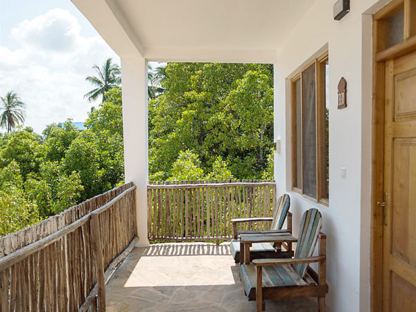 suite room mangrove pool view 02